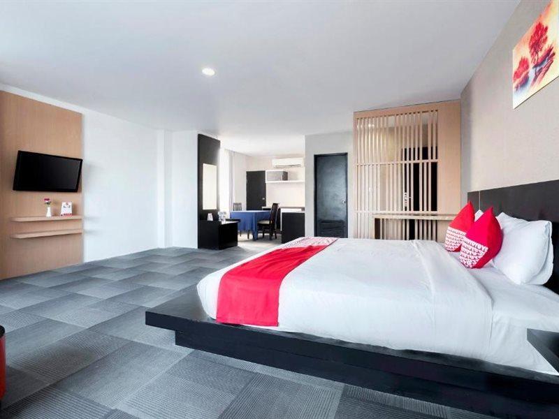 Urbanview Hotel Asyra Makassar Dış mekan fotoğraf
