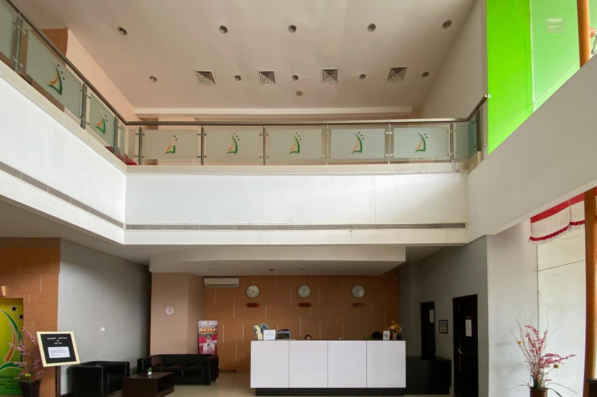 Urbanview Hotel Asyra Makassar Dış mekan fotoğraf