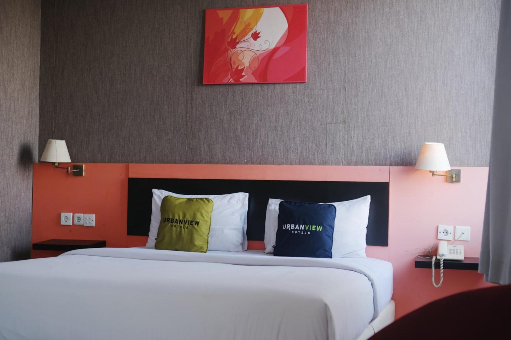 Urbanview Hotel Asyra Makassar Dış mekan fotoğraf