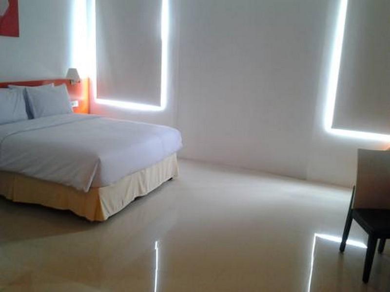 Urbanview Hotel Asyra Makassar Dış mekan fotoğraf